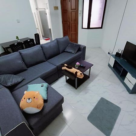 Jo-Rumah 3 Bedroom Apartment Jelutong Georgetown Penang Free Wifi Экстерьер фото